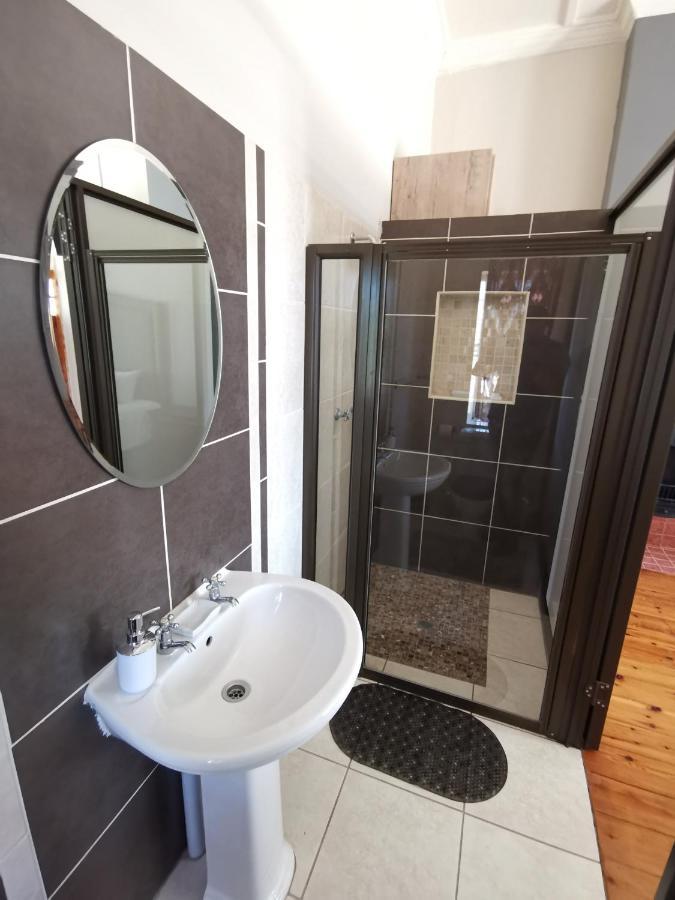 Lucolo Palace B&B Aliwal North Esterno foto